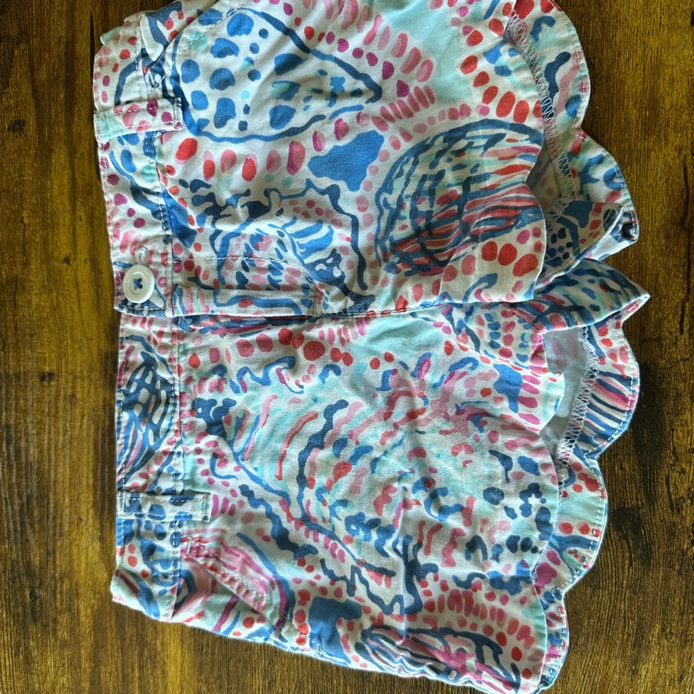 Lilly Pulitzer little girls size 6 shorts - Picture 2 of 2